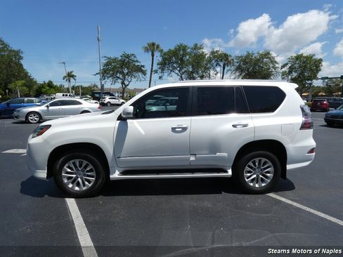 Used 2017 Lexus GX 460 Premium w/ Premium Package AWD/4WD image 10