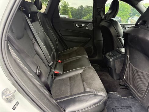Used 2019 Volvo XC60 T5 R-Design w/ Protection Package Premier FWD image 38