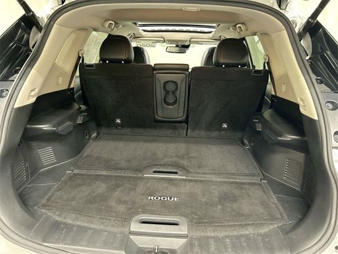 Used 2020 Nissan Rogue SL w/ Premium Package image 23