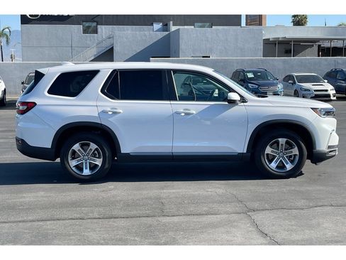 Certified 2025 Honda Pilot EX-L image 7