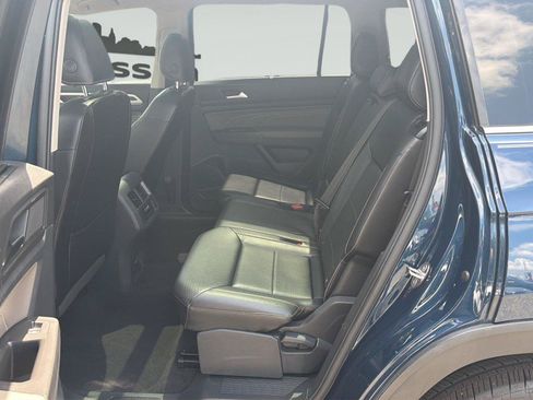 Used 2022 Volkswagen Atlas SE w/ Panoramic Sunroof Package AWD/4WD image 24