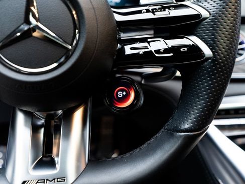 Used 2022 Mercedes-Benz AMG GT 43 image 33
