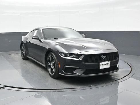 Used 2024 Ford Mustang Coupe image 12