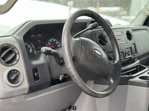 Used 2012 Ford E-350 and Econoline 350 Super Duty w/ PWR Locks & Windows Group image 19