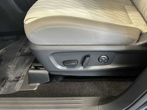 New 2026 INFINITI QX60 Autograph image 17