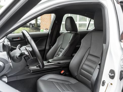 Used 2022 Lexus IS 300 F Sport AWD/4WD image 7