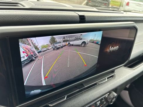 Used 2024 Jeep Wrangler Sport image 20