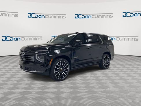 Used 2025 Chevrolet Tahoe High Country image 4