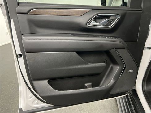 Used 2023 Chevrolet Suburban High Country image 57