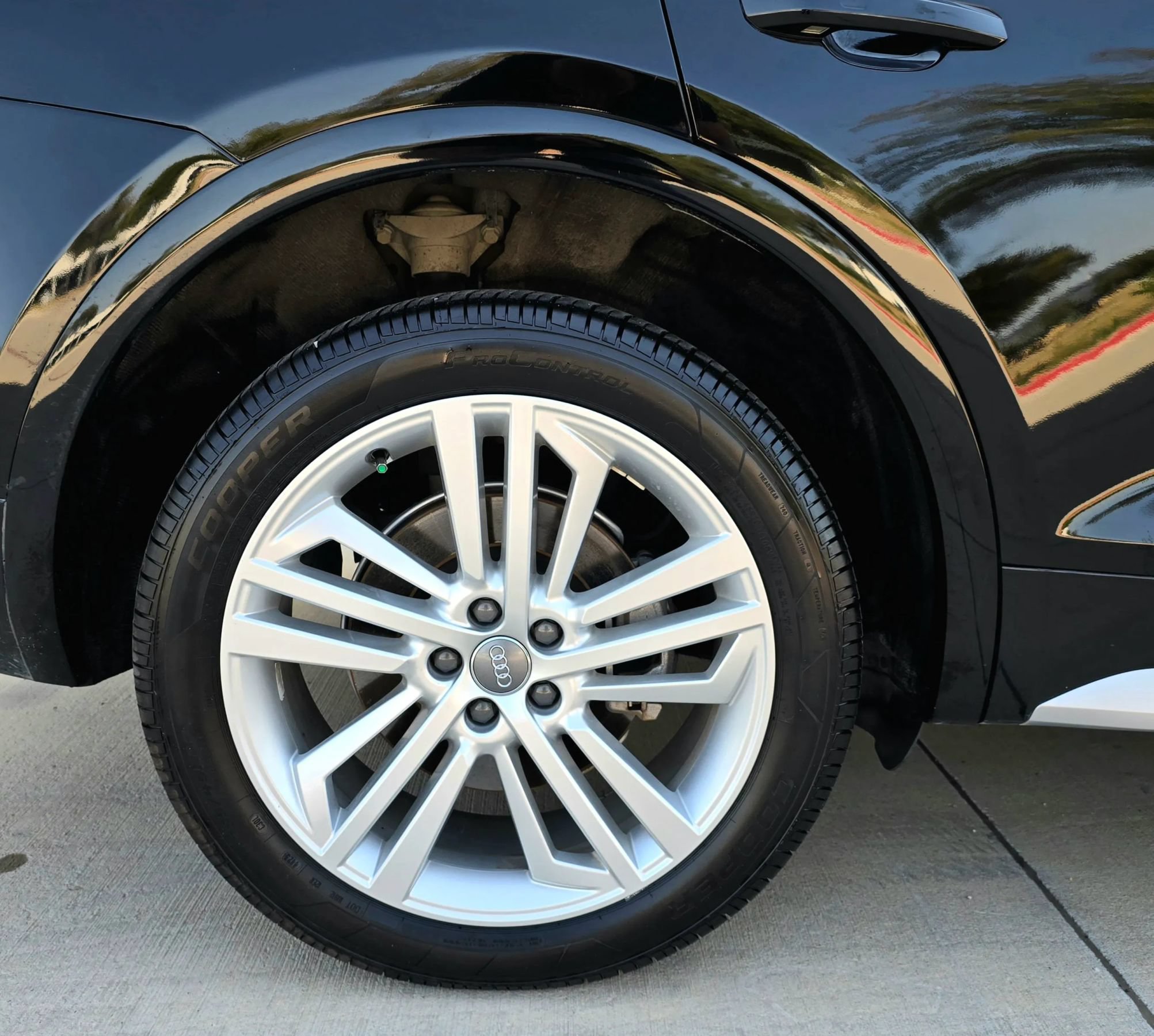 Used 2018 Audi Q5 2.0T Premium Plus w/ Premium Plus Package AWD/4WD image 58