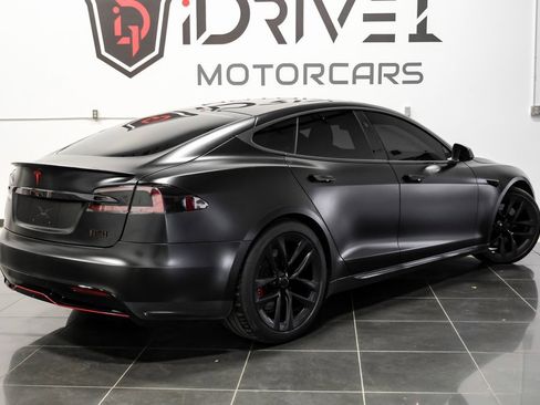 Used 2021 Tesla Model S Plaid image 10