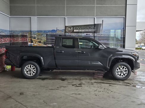 New 2026 Toyota Tacoma SR5 image 3