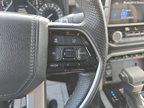 Used 2023 Toyota Tundra SR5 w/ SR5 Premium Package image 18