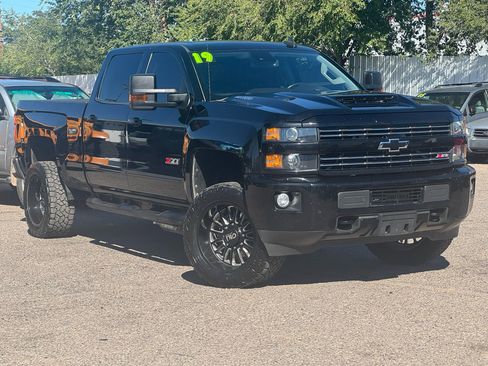 Used 2019 Chevrolet Silverado 2500 LTZ w/ Duramax Plus Package image 22