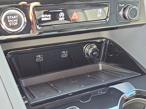 New 2025 Audi Q5 Prestige image 28