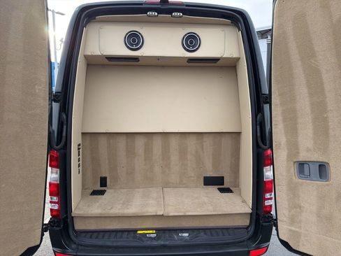Used 2017 Mercedes-Benz Sprinter 3500 image 27