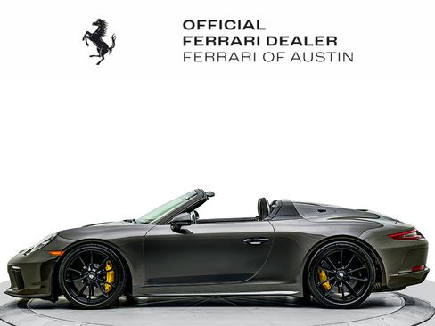 Used 2019 Porsche 911 Speedster RWD image 5