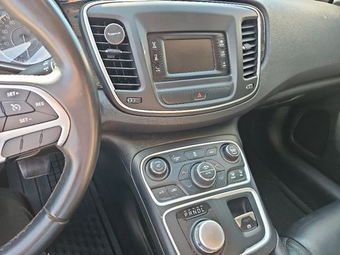 Used 2015 Chrysler 200 C FWD image 12