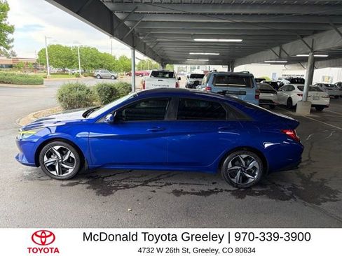 Used 2023 Hyundai Elantra SEL w/ Convenience Package FWD image 8