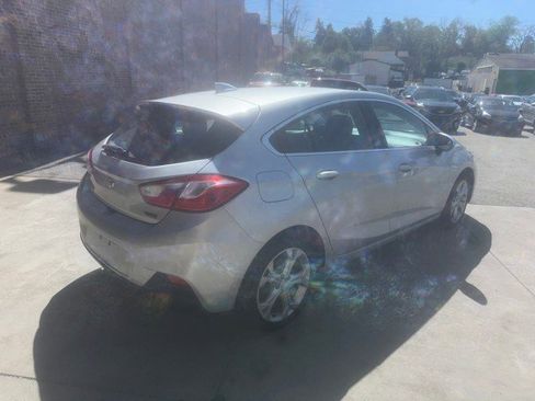 Used 2017 Chevrolet Cruze Premier FWD image 5