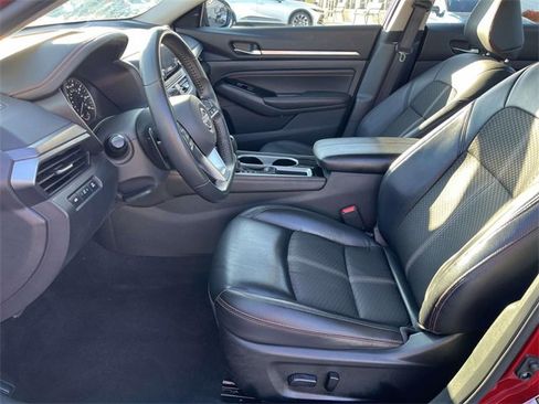 Used 2023 Nissan Altima 2.5 SR image 15