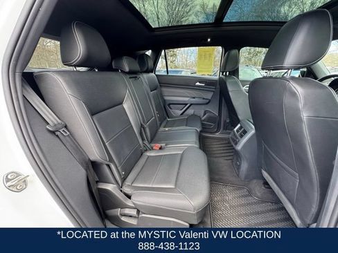 Certified 2023 Volkswagen Atlas Cross Sport SEL R-Line AWD/4WD image 24