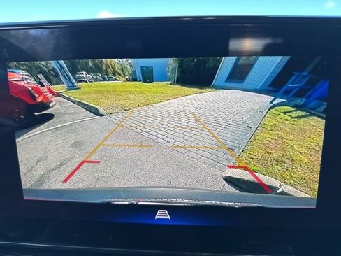 Used 2024 Chevrolet TrailBlazer RS image 26