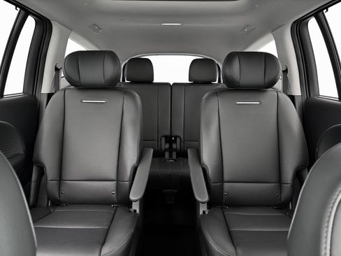 New 2026 Hyundai Ioniq 9 Limited image 16