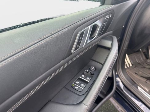 Used 2023 BMW X6 xDrive40i w/ M Sport Package image 11