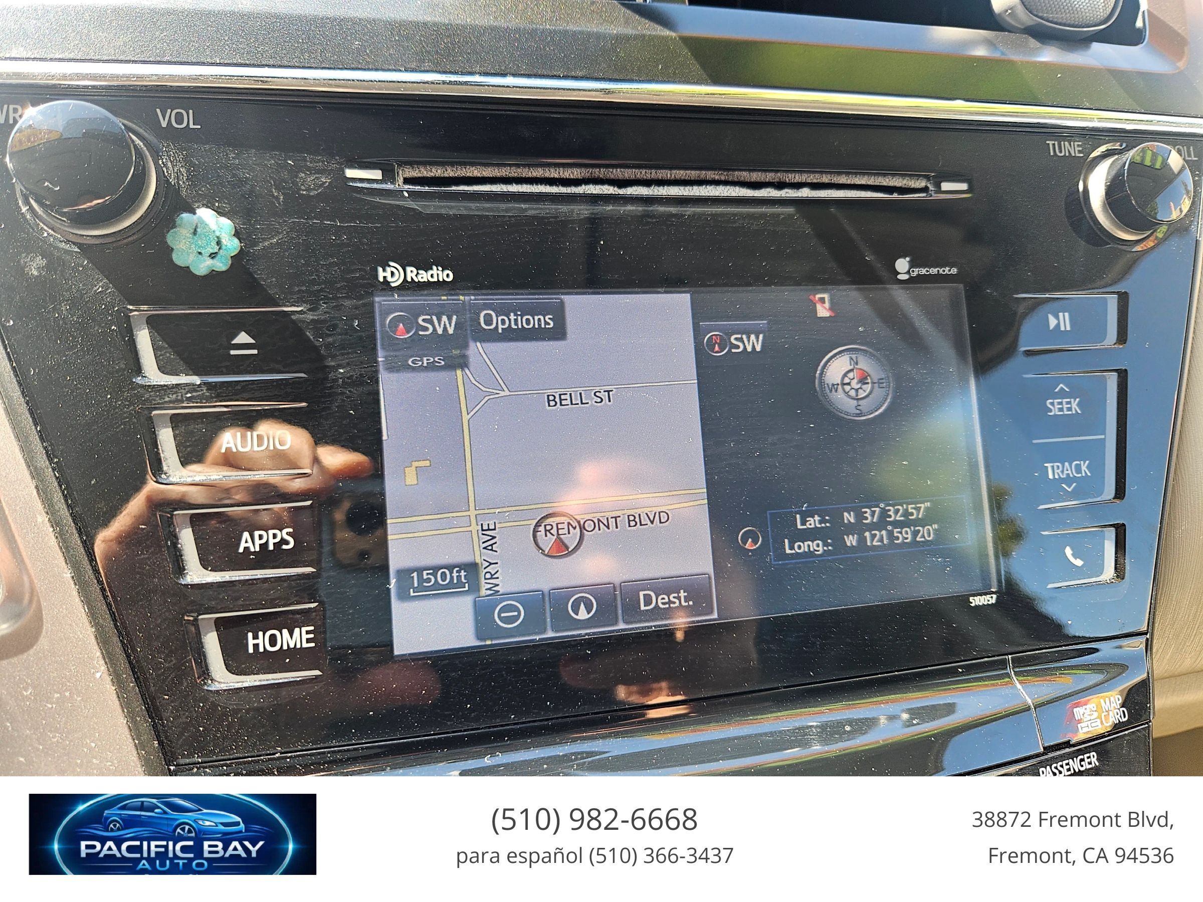 Used 2015 Toyota Prius V Four FWD image 7