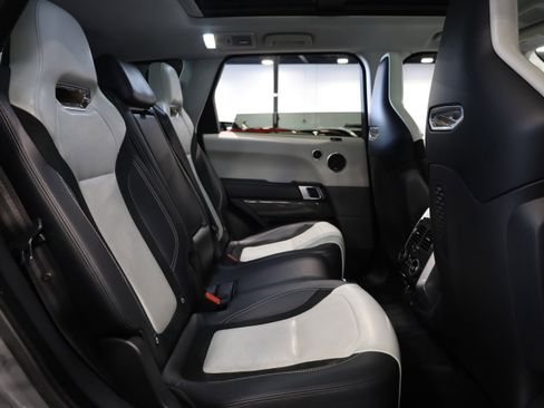 Used 2022 Land Rover Range Rover Sport SVR image 38