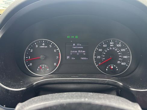 Used 2021 Kia Seltos S image 16