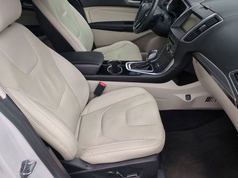 Used 2015 Ford Edge Titanium w/ Equipment Group 302A FWD image 31