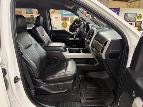 Used 2021 Ford F350 Lariat w/ Lariat Ultimate Package AWD/4WD image 20