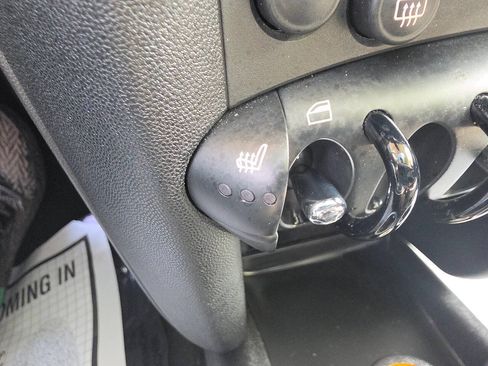 Used 2011 MINI Cooper Hardtop FWD image 22