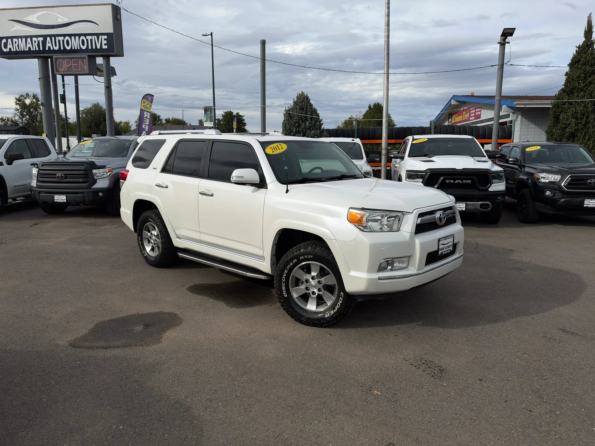 Used 2012 Toyota 4Runner SR5 w/ Convenience Pkg RWD image 2