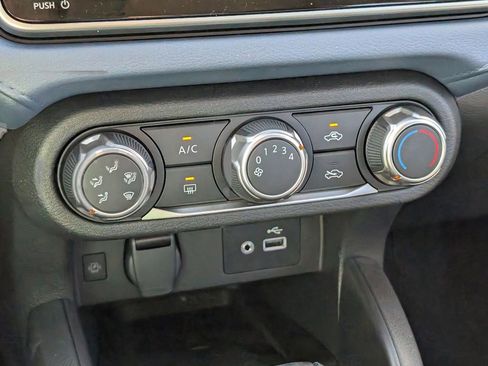 New 2025 Nissan Versa SV w/ Trunk Package image 27