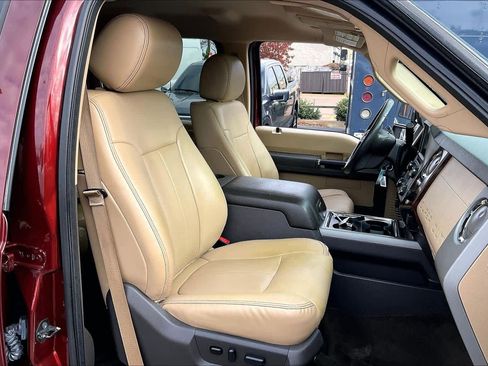 Used 2016 Ford F350 Lariat w/ Chrome Package image 8