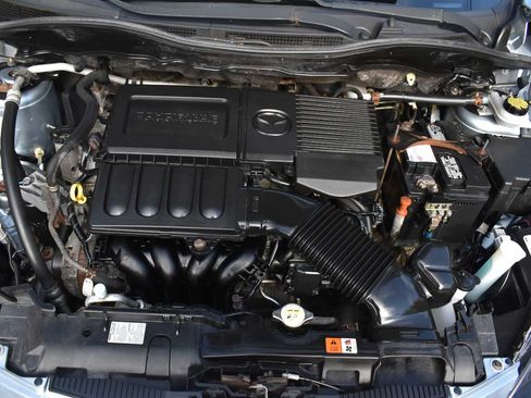 Used 2013 MAZDA MAZDA2 Sport FWD image 25