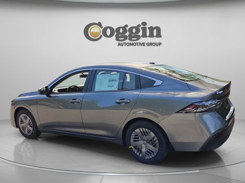 New 2026 Nissan Sentra SV w/ Floor Mat Package FWD image 3