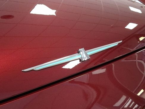 Used 2004 Ford Thunderbird image 29