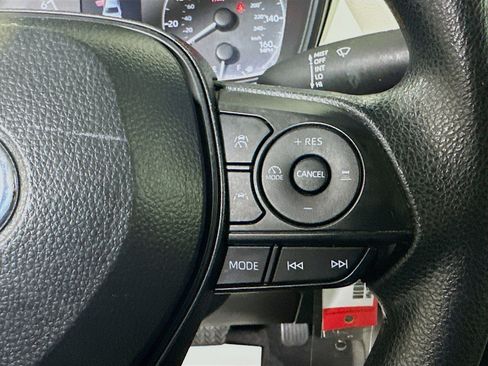 Used 2025 Toyota Corolla LE FWD image 17