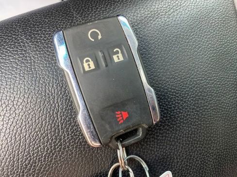 Used 2017 GMC Sierra 2500 SLT w/ All Terrain X HD Package image 26