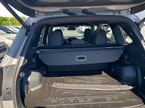 Certified 2025 Subaru Forester Premium AWD/4WD image 9