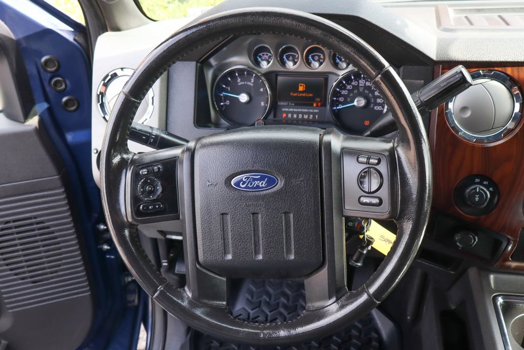 Used 2011 Ford F250 Lariat w/ Lariat Interior Pkg AWD/4WD image 26
