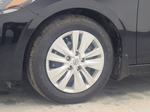 Used 2025 Nissan Sentra S image 31