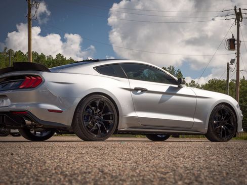 Certified 2020 Ford Mustang Premium RWD image 11