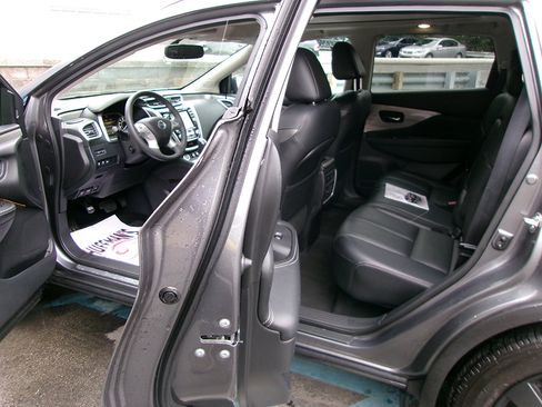 Used 2017 Nissan Murano Platinum w/ Platinum Technology Package AWD/4WD image 13