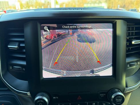 Used 2021 RAM 1500 Laramie image 18