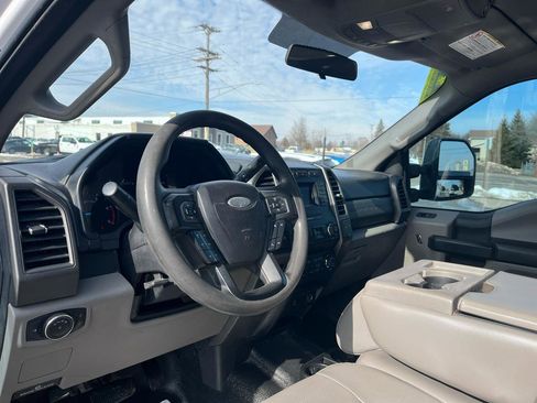 Used 2019 Ford F250 XL w/ Power Equipment Group image 13